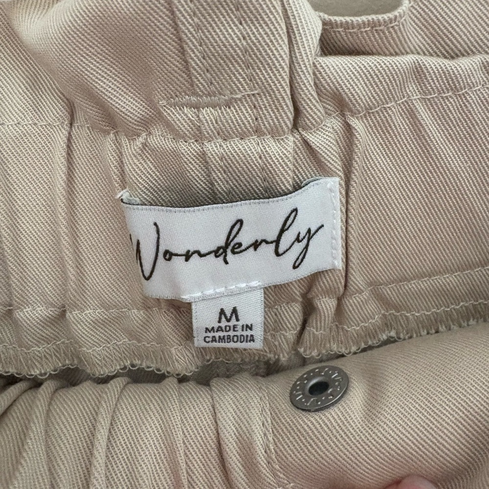 Wonderly High Rise Medium Beige Cargo Shorts with pockets - Picture 2 of 3